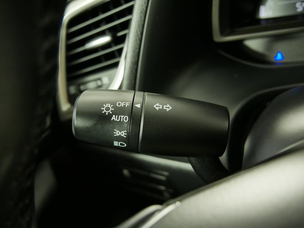 Used 2018 MAZDA MAZDA3 Touring FWD image 27