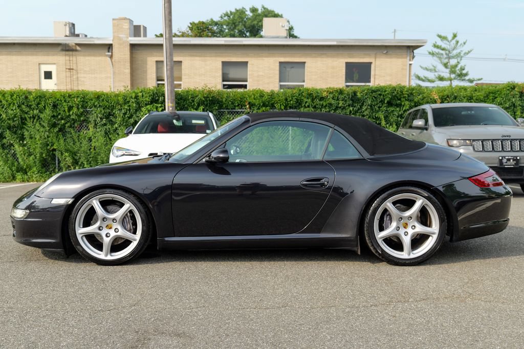 Used 2006 Porsche 911 Carrera RWD image 5