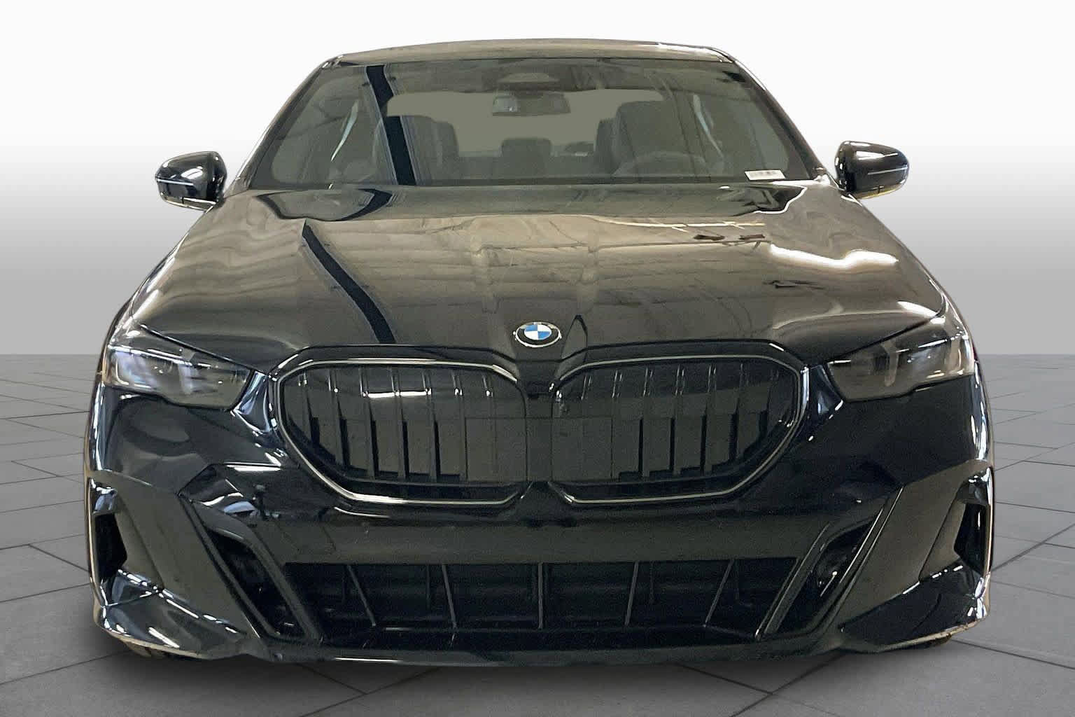 New 2027 BMW 530i RWD image 3