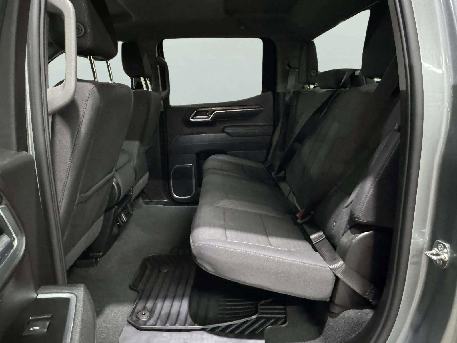 Used 2026 Chevrolet Silverado 1500 LT RWD image 43