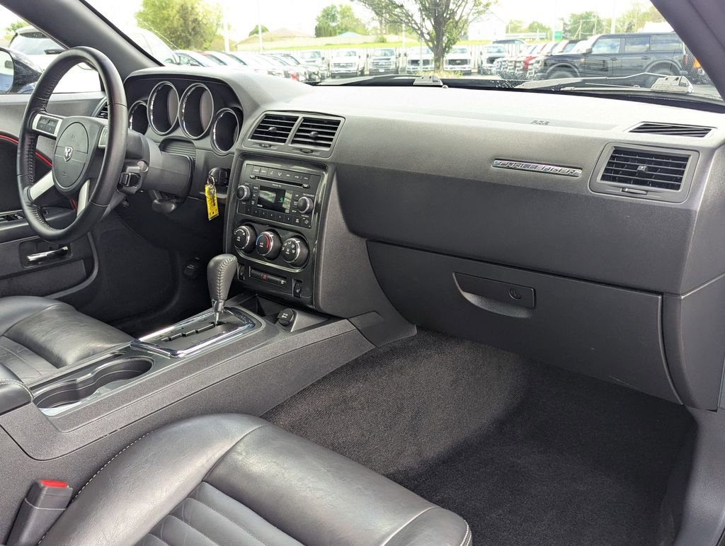 Used 2009 Dodge Challenger R/T RWD image 21