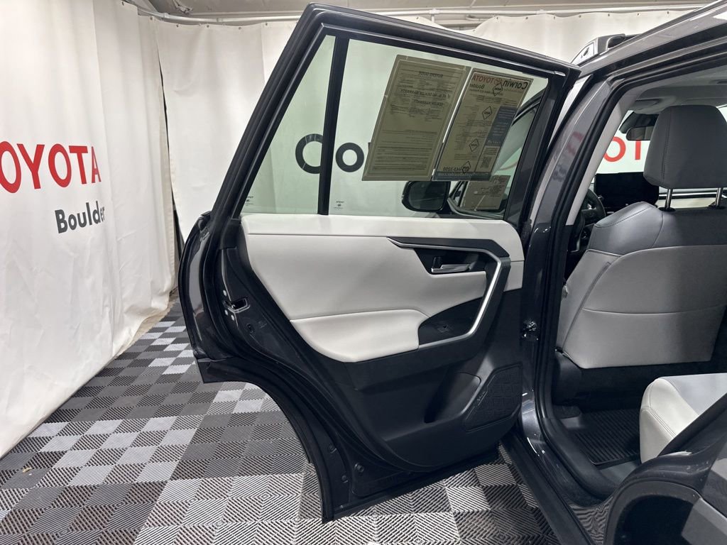 Used 2025 Toyota RAV4 XLE Premium image 16