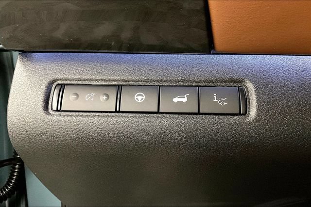 New 2026 Nissan Pathfinder Platinum w/ Cargo Package AWD/4WD image 30