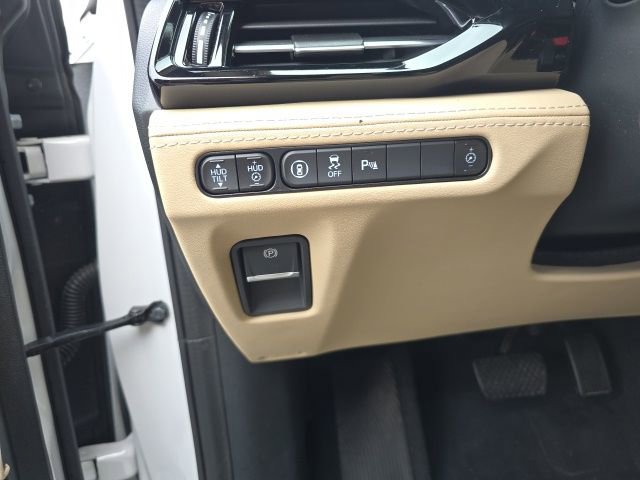 Used 2023 Acura MDX Advance image 16