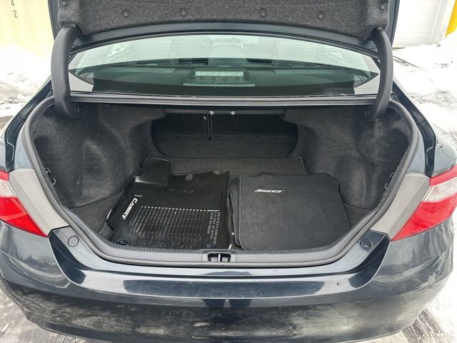 Used 2016 Toyota Camry XSE w/ Moonroof Package image 15