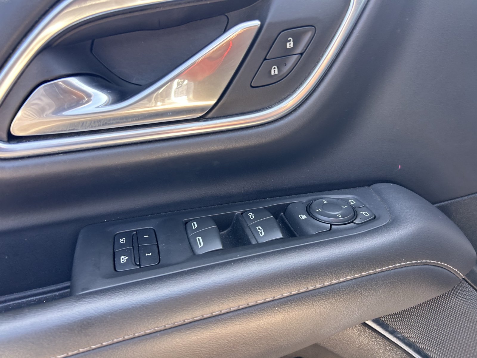 Certified 2023 Chevrolet Suburban LT AWD/4WD image 16