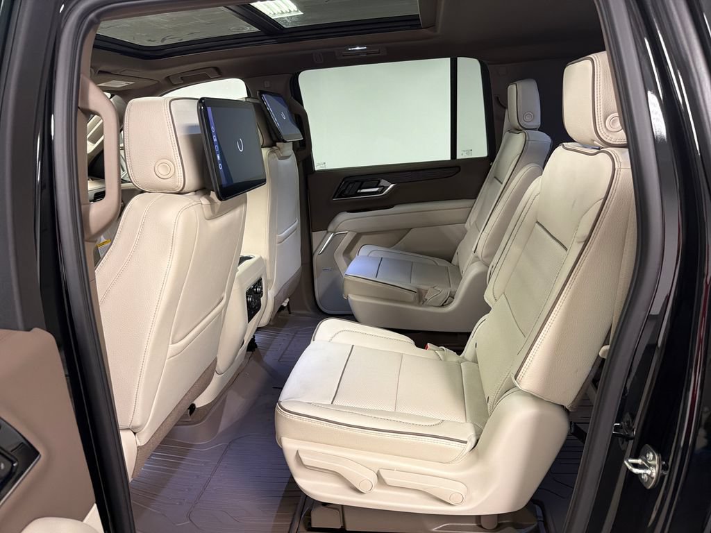 New 2026 GMC Yukon XL Denali w/ Advanced Technology Package AWD/4WD image 31
