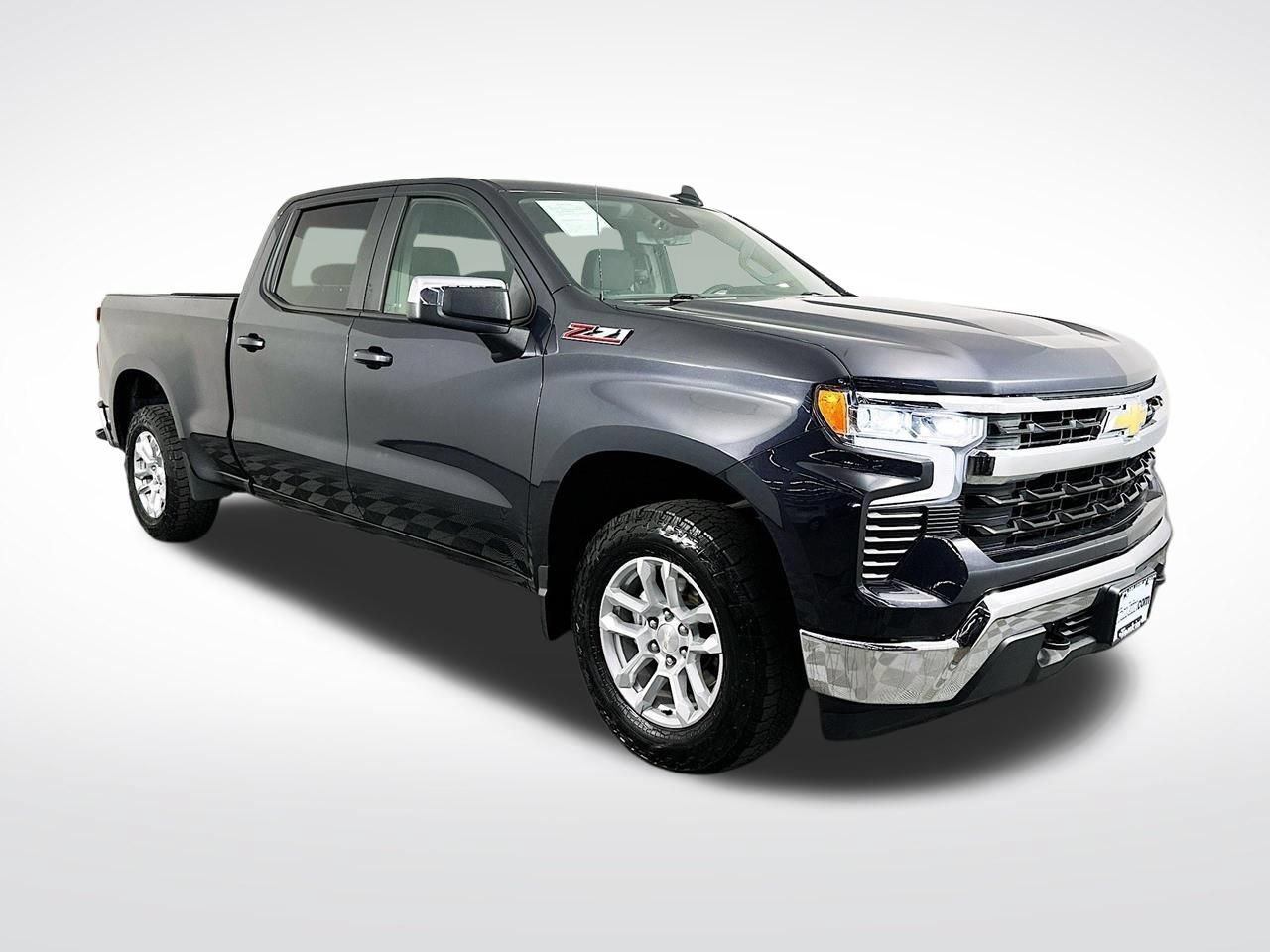 Used 2022 Chevrolet Silverado 1500 LT w/ Z71 Off-Road Package AWD/4WD image 1
