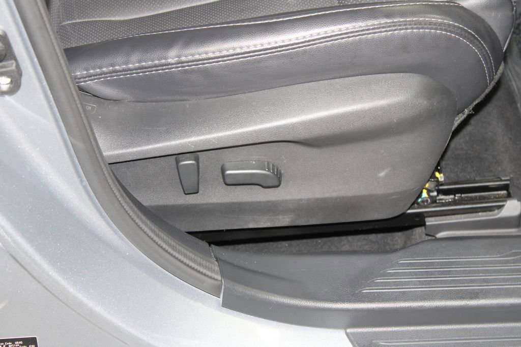 Used 2022 Subaru Outback Limited image 25