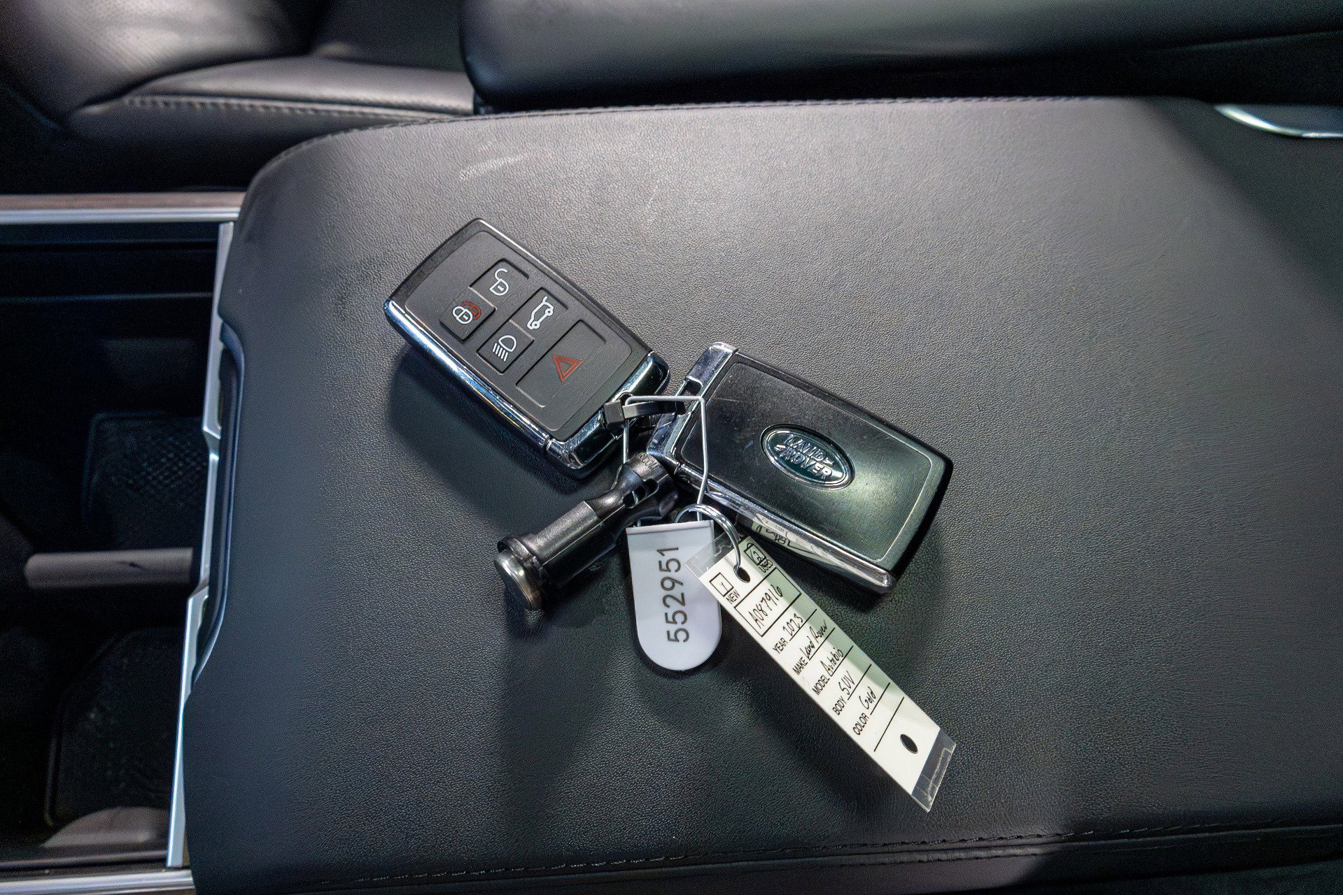 Used 2023 Land Rover Range Rover Long Wheelbase Autobiography image 16
