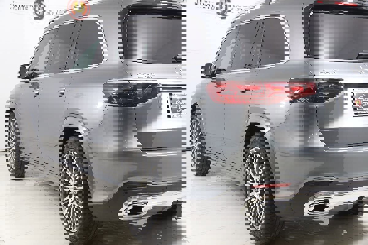 Used 2025 Mercedes-Benz GLS 450 4MATIC image 31