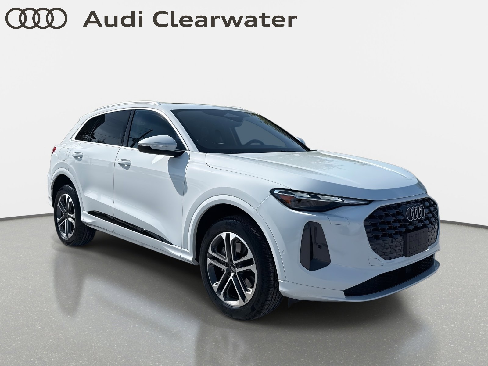 Used 2025 Audi Q5 Premium w/ Convenience Package image 7