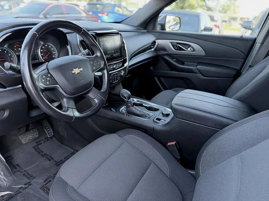 Used 2022 Chevrolet Traverse LT AWD/4WD image 10