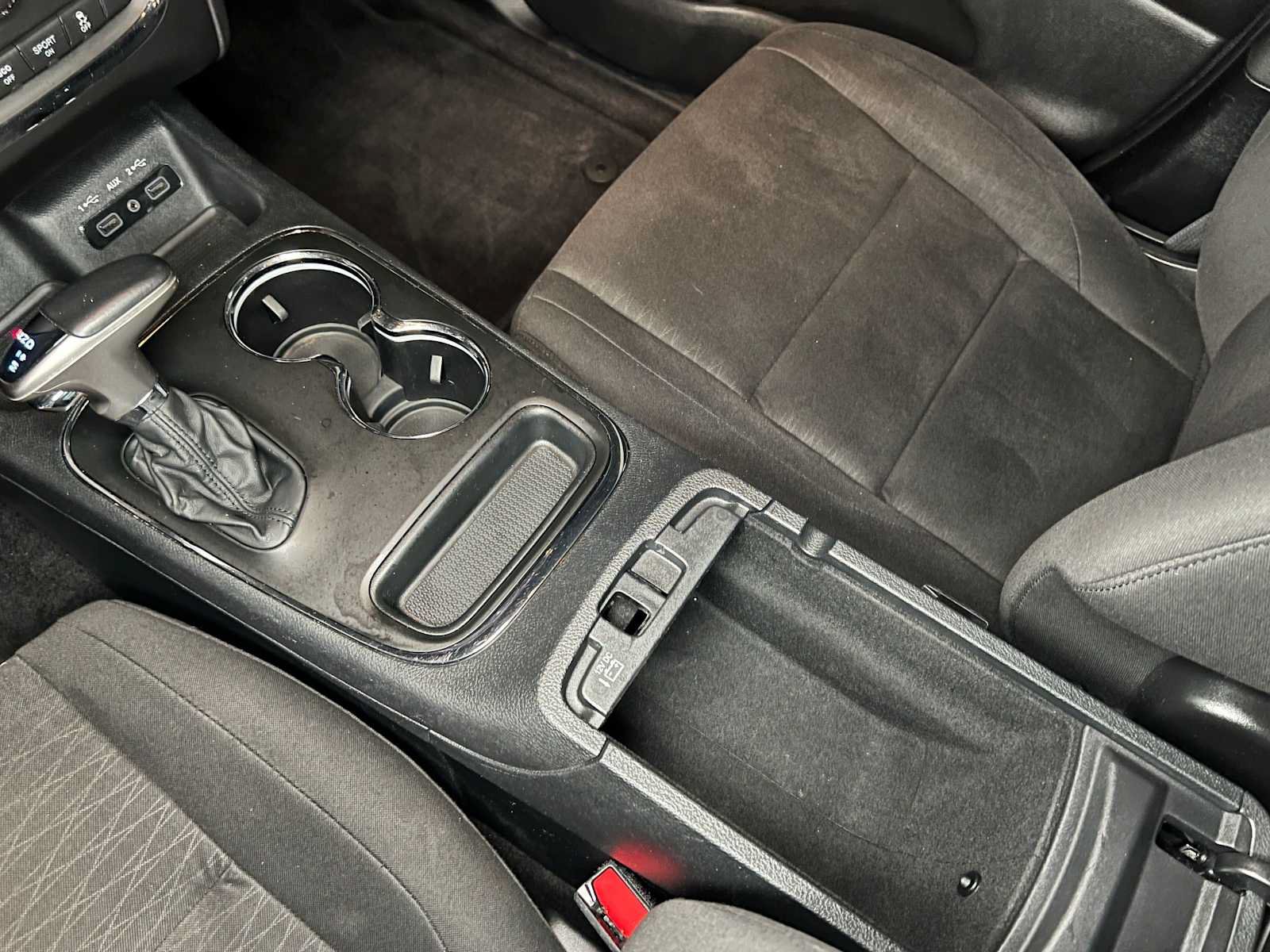 Used 2018 Dodge Durango SXT w/ 3rd Row Seating Group AWD/4WD image 28