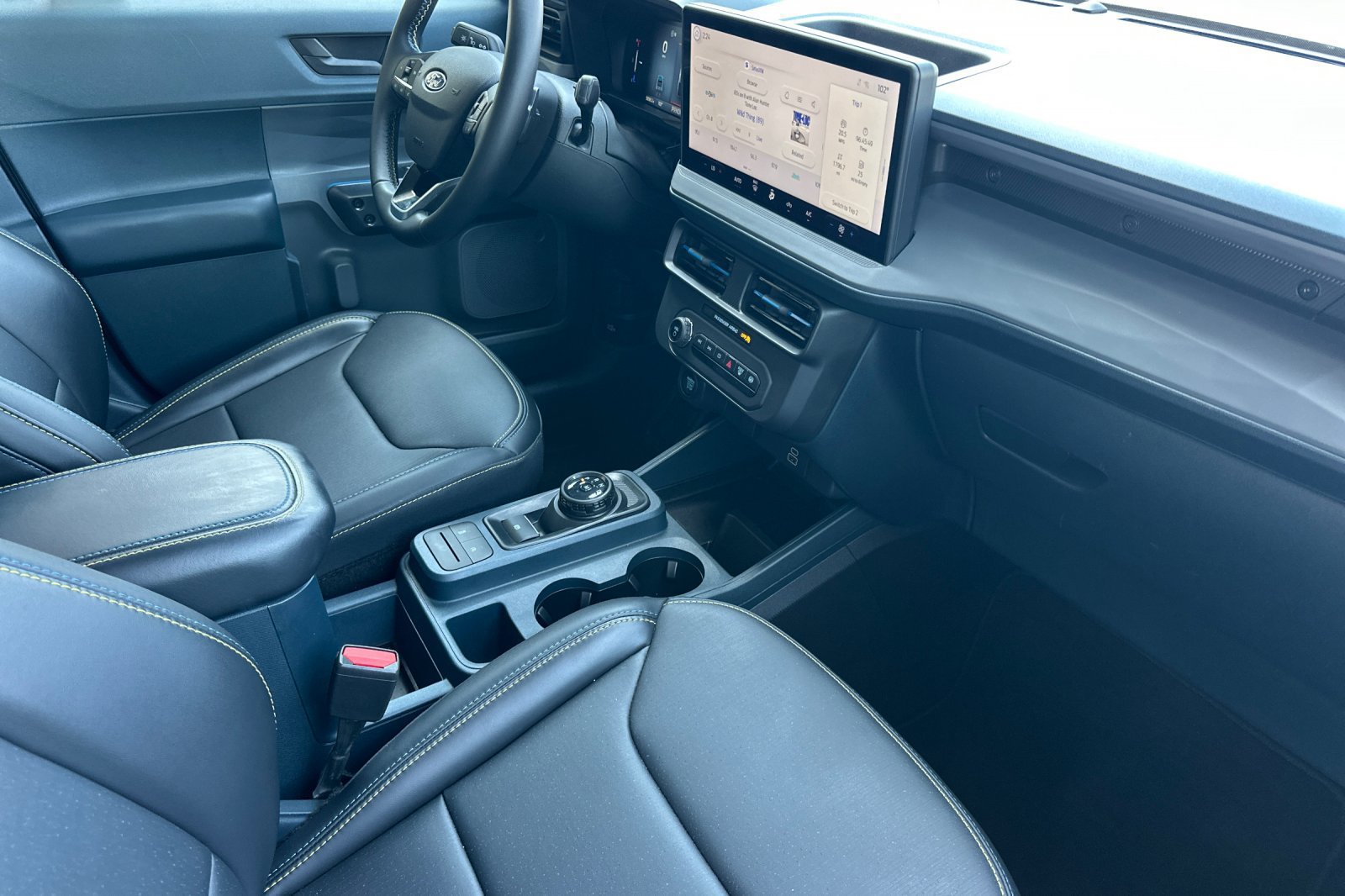 Used 2025 Ford Maverick Lobo AWD/4WD image 15