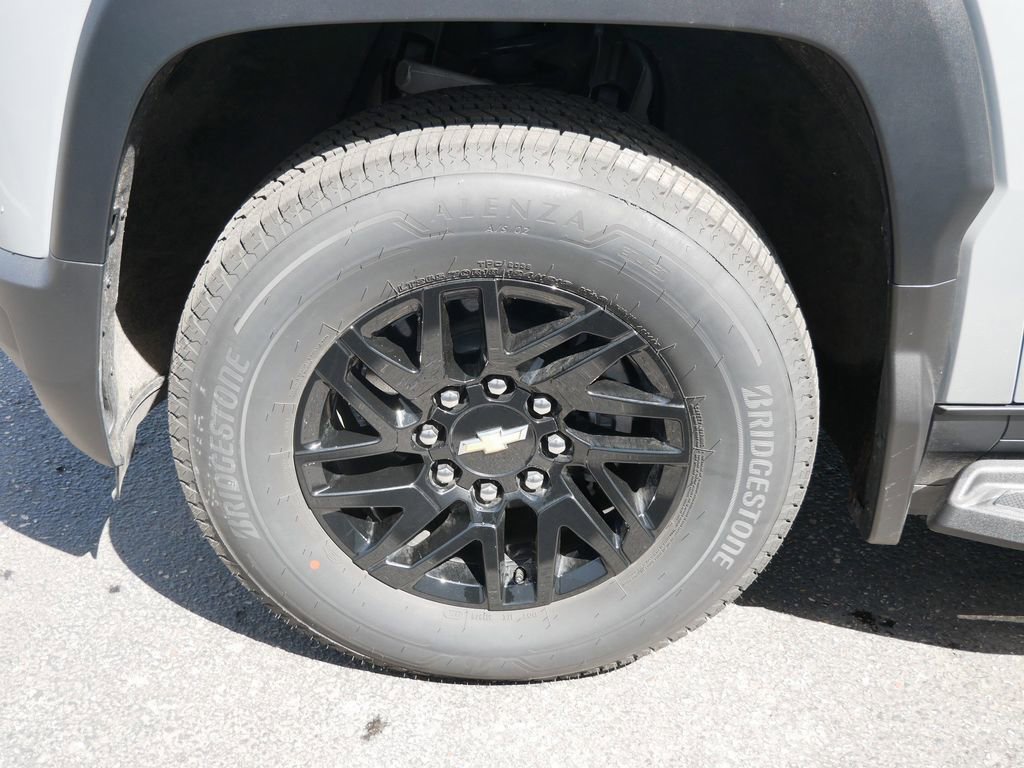 New 2026 Chevrolet Silverado EV LT AWD/4WD image 11
