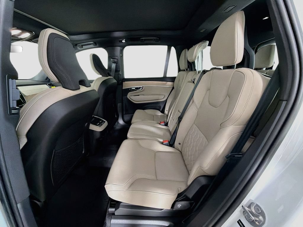 New 2026 Volvo XC90 B6 Core AWD/4WD image 25