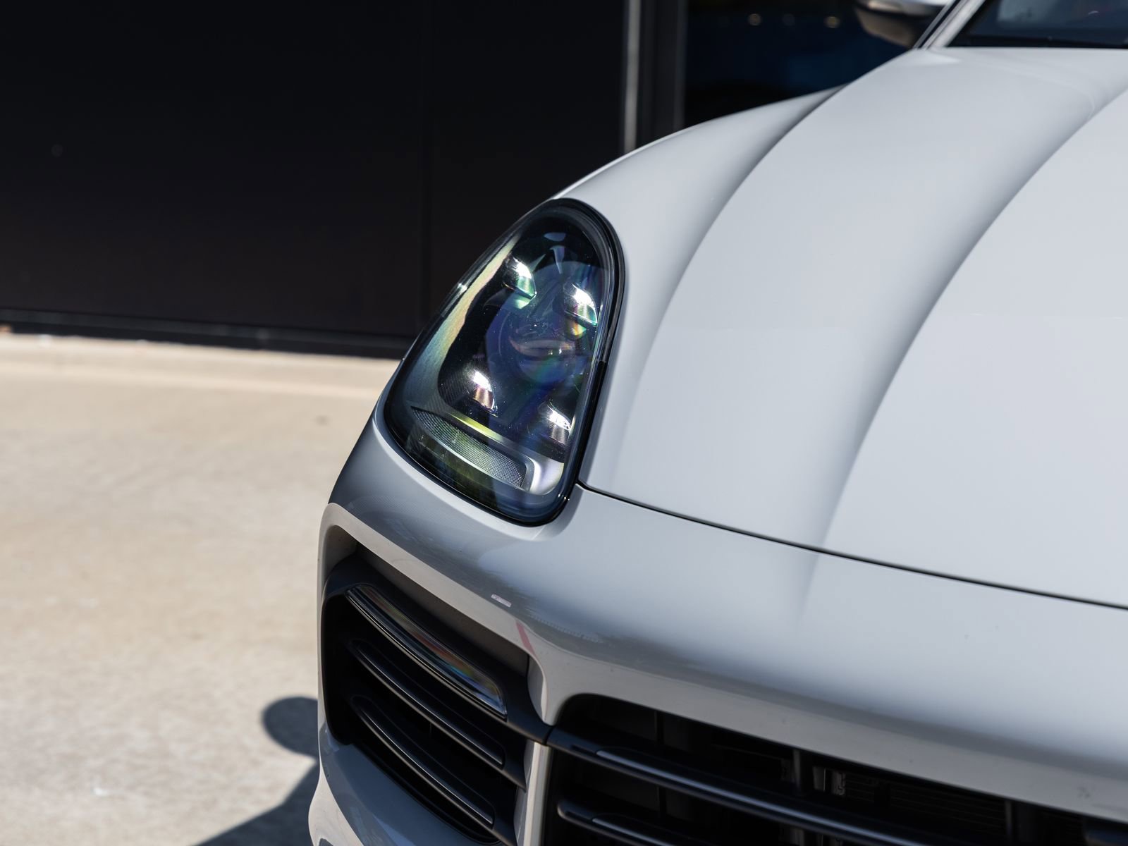 Certified 2023 Porsche Cayenne S Platinum AWD/4WD image 17