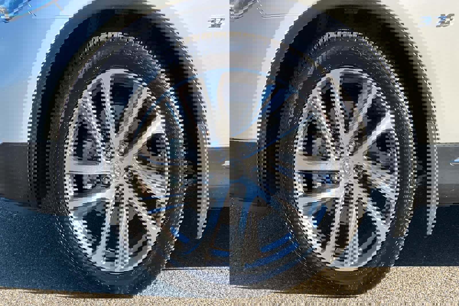 Used 2016 INFINITI QX50 2WD w/ Deluxe Touring Package image 32