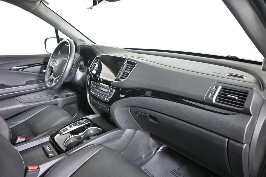 Used 2021 Honda Pilot Touring image 14