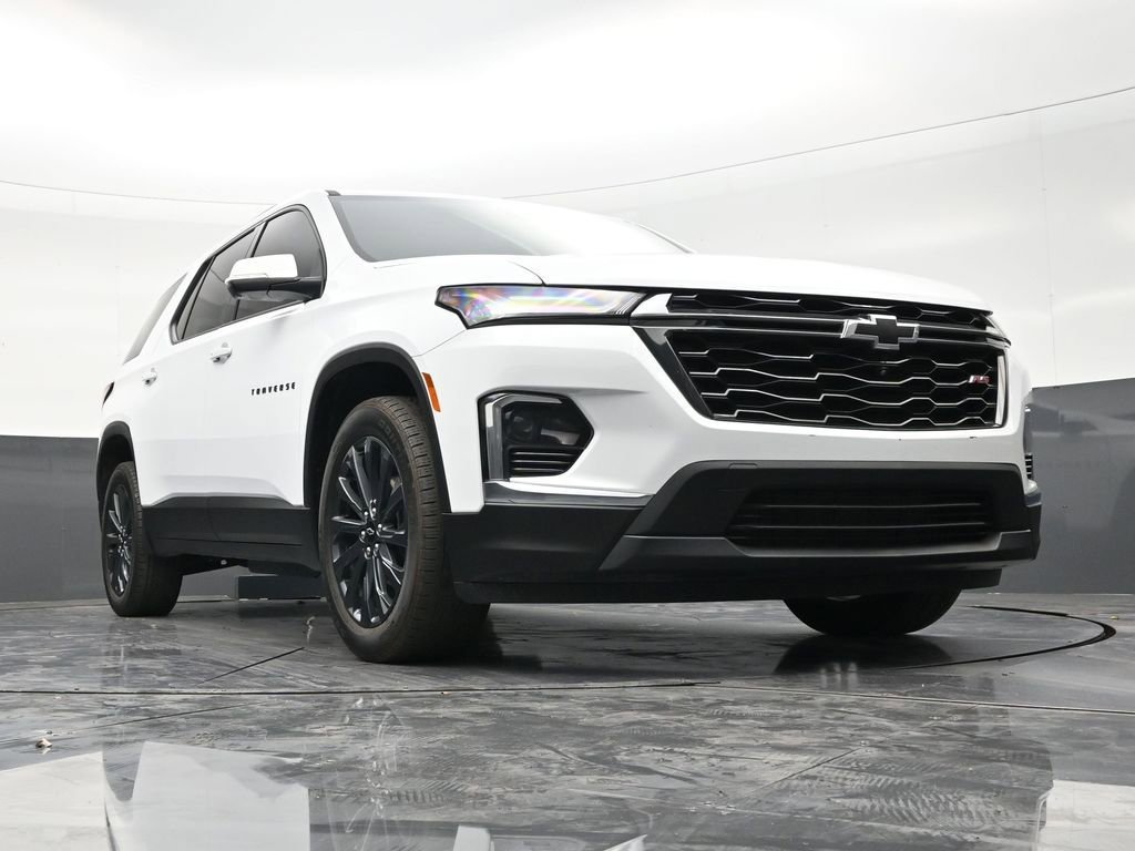 Used 2024 Chevrolet Traverse RS FWD image 26