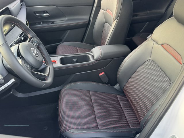 New 2026 Nissan Kicks SR w/ SR Premium Package AWD/4WD image 25