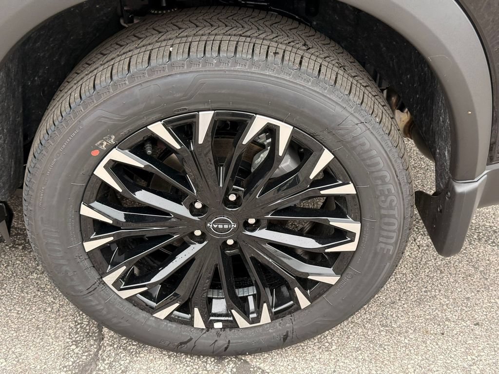 New 2026 Nissan Rogue Dark Armor AWD/4WD image 13