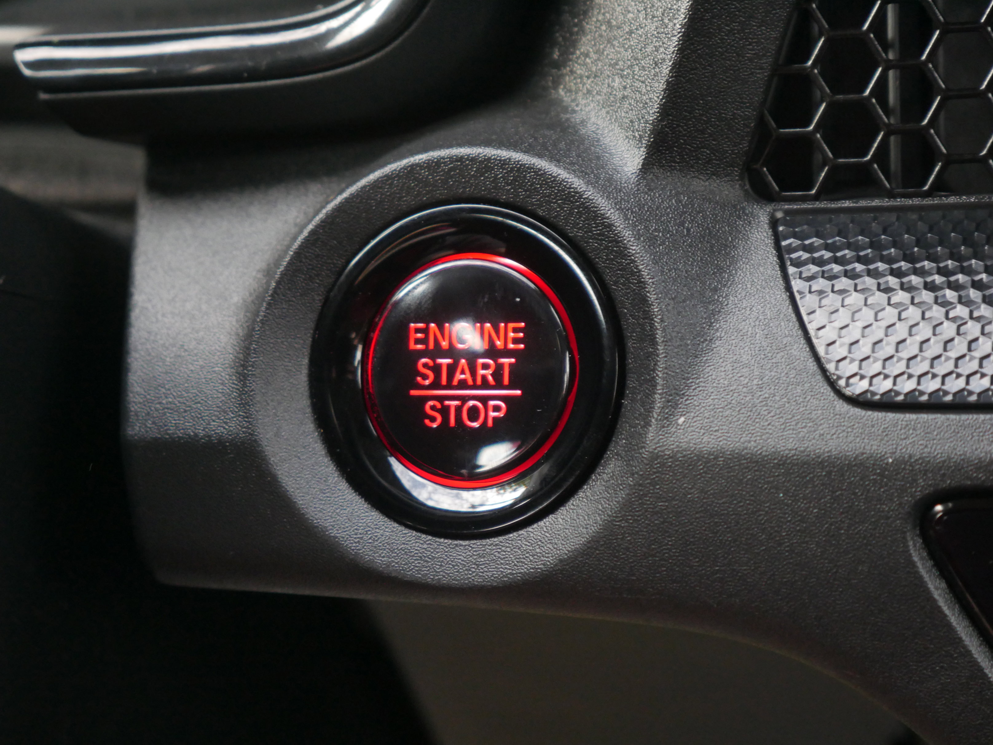 Used 2023 Honda CR-V LX image 8