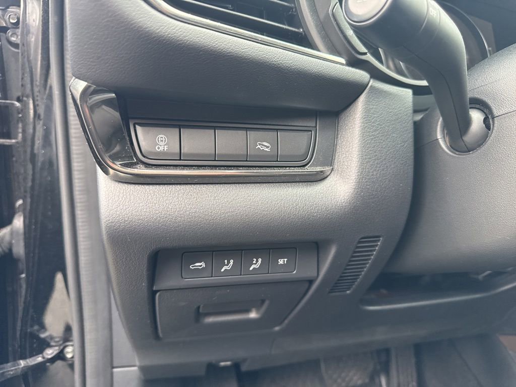 Used 2023 MAZDA CX-30 AWD 2.5 S w/ Premium Package image 17