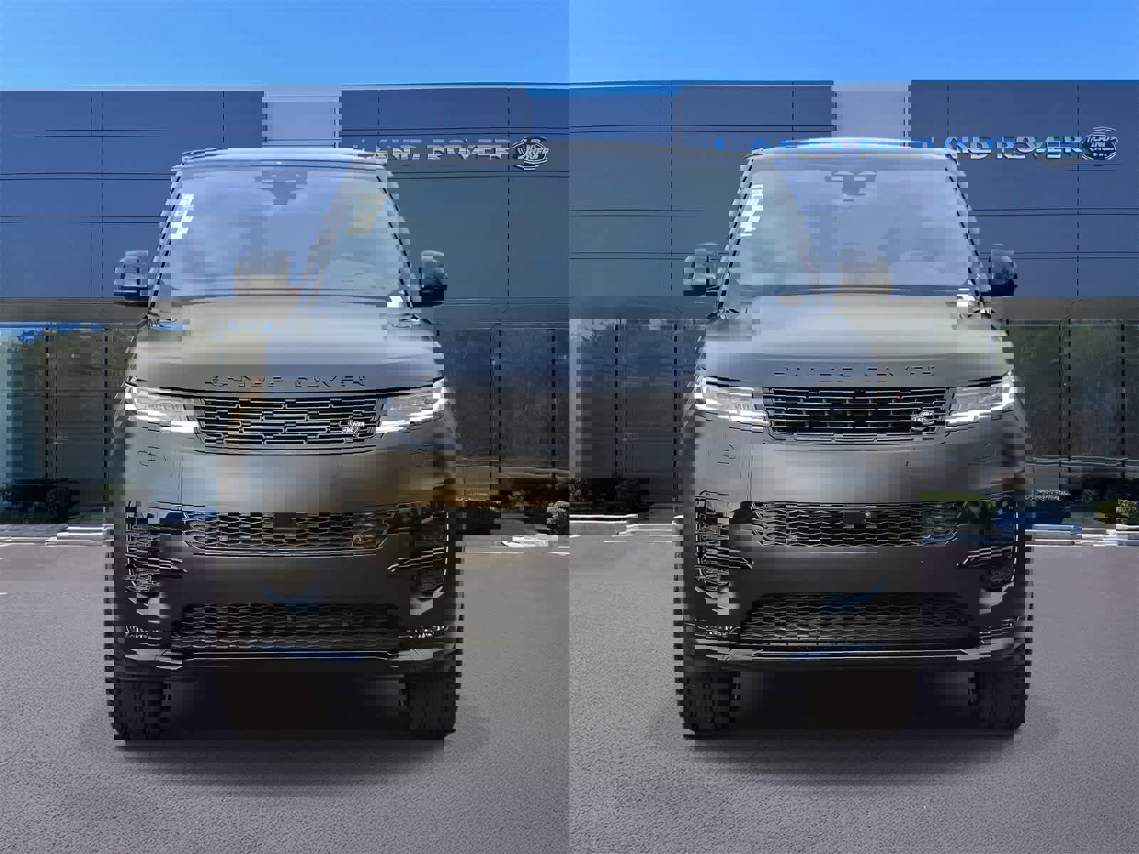 New 2026 Land Rover Range Rover Sport Dynamic SE image 2