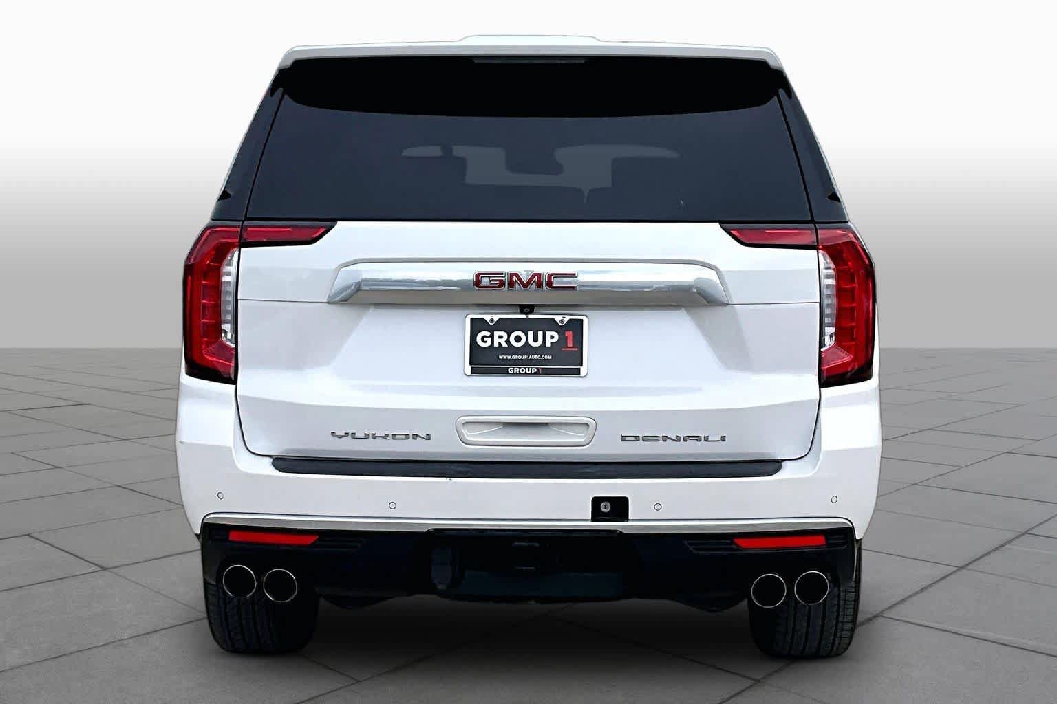Used 2021 GMC Yukon XL Denali w/ LPO, Illumination Package AWD/4WD image 5