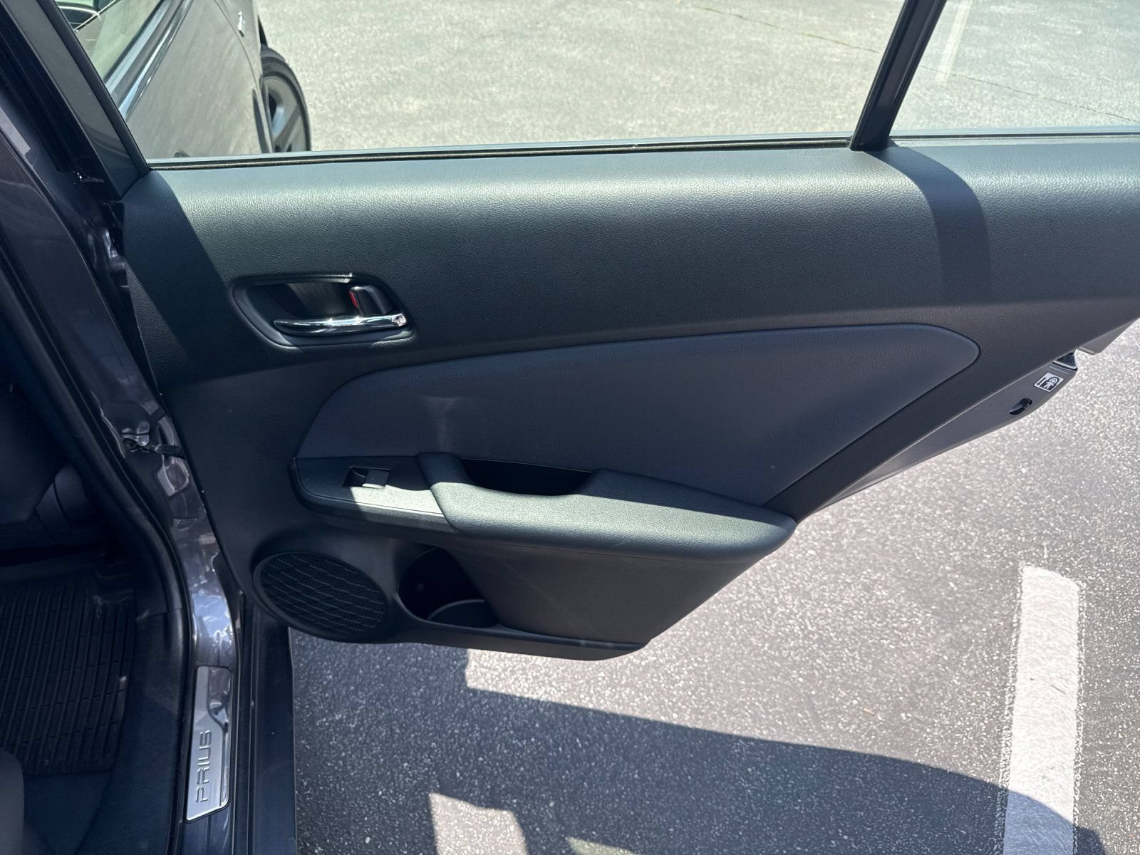 Used 2022 Toyota Prius XLE FWD image 25