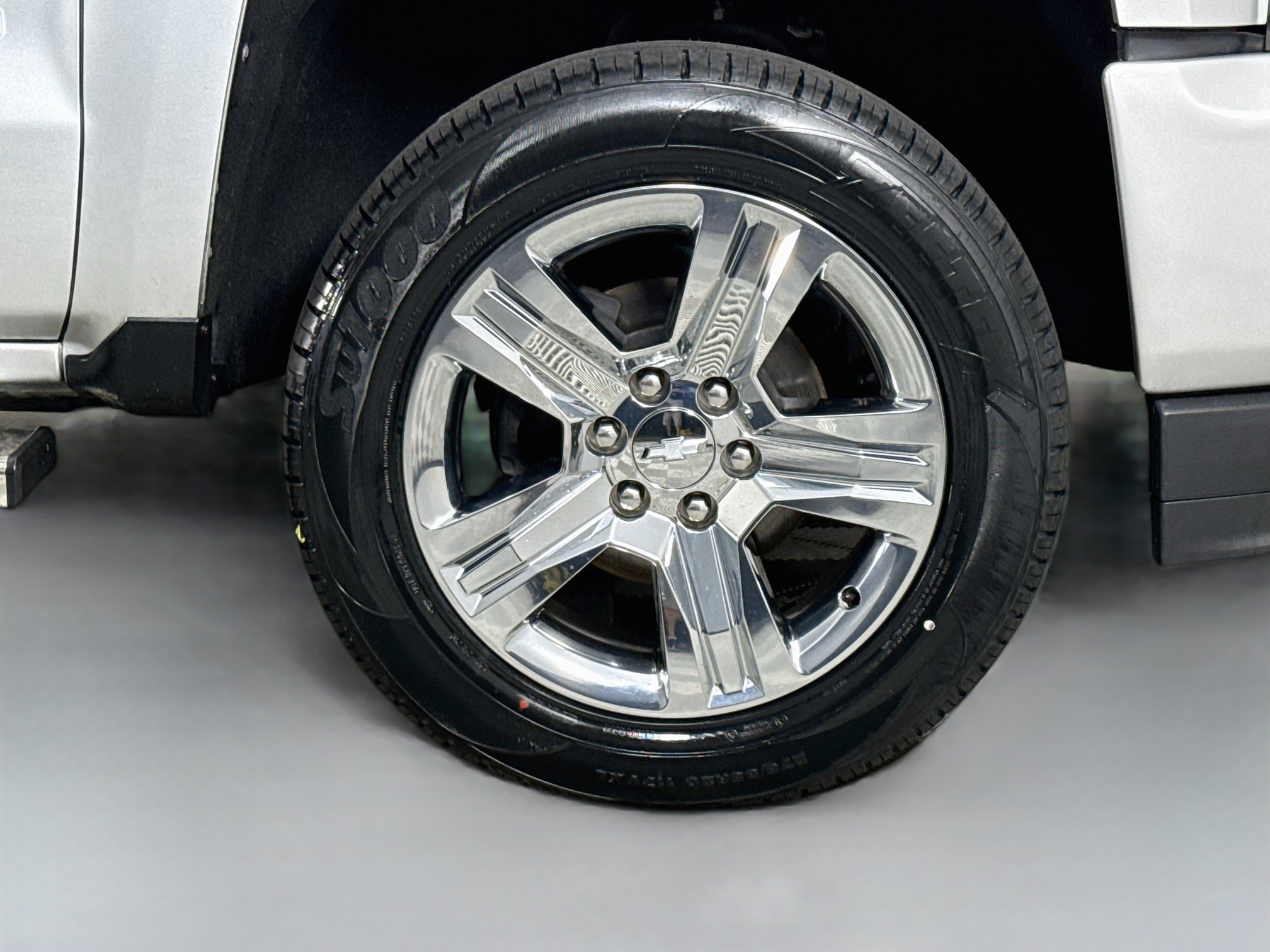 Used 2018 Chevrolet Silverado 1500 Custom w/ Custom Value Package RWD image 32