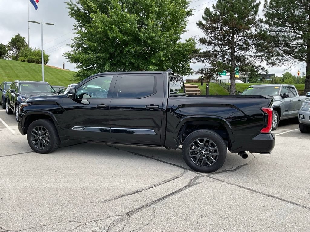 Used 2025 Toyota Tundra Platinum AWD/4WD image 4