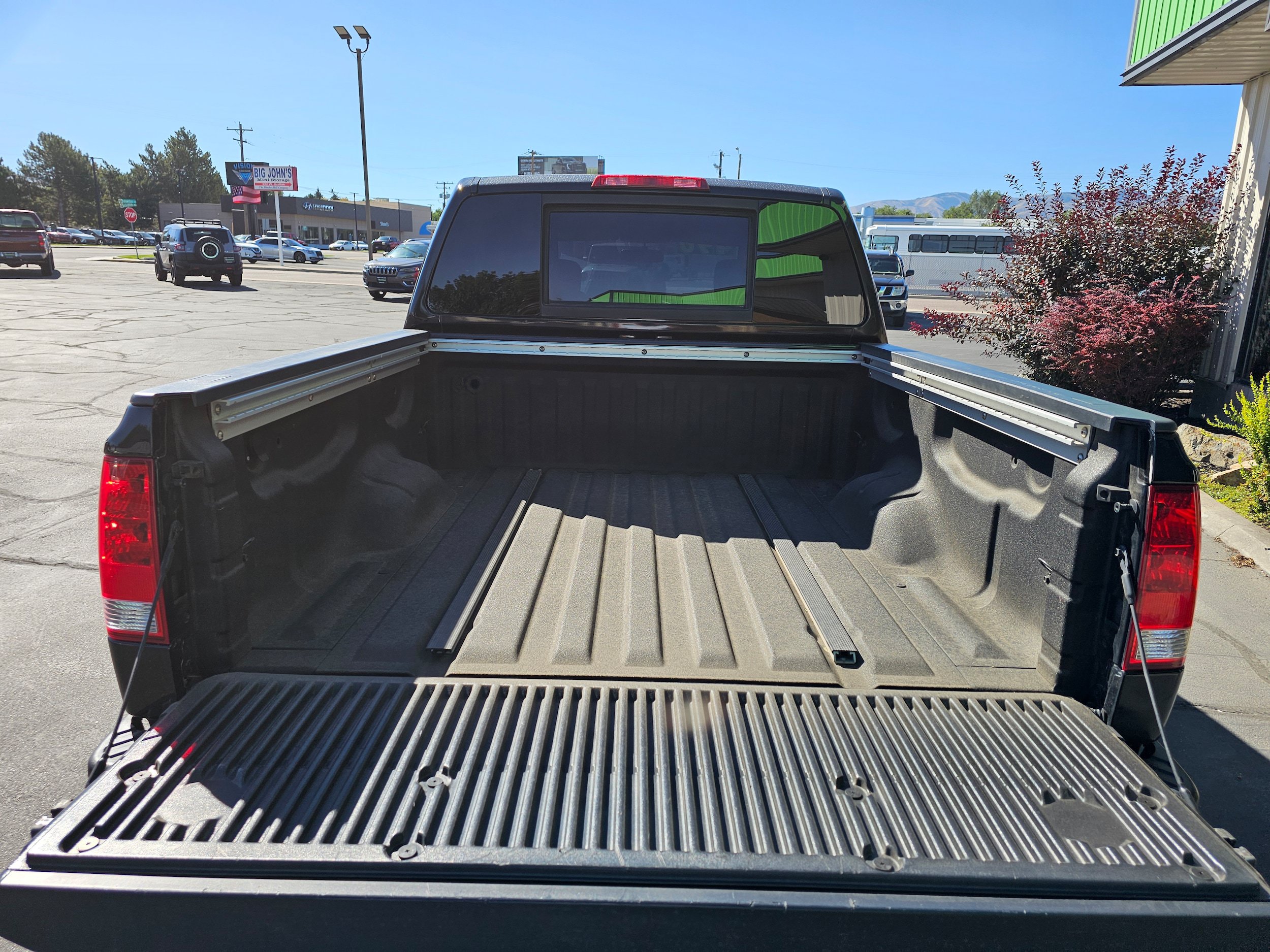 Used 2015 Nissan Titan PRO-4X AWD/4WD image 8