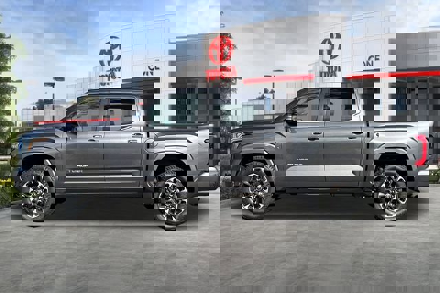 Used 2024 Toyota Tundra Limited image 8