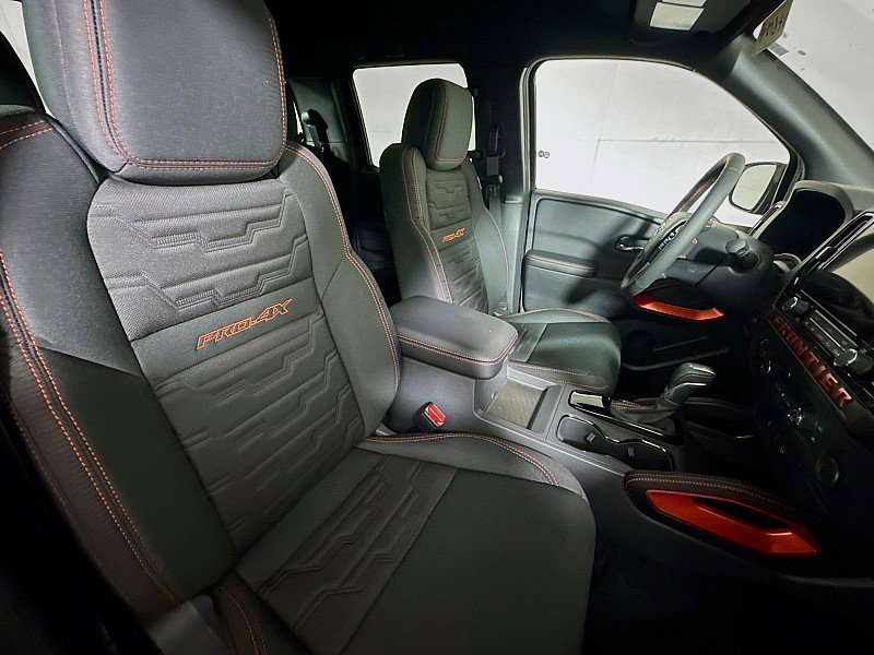 New 2025 Nissan Frontier PRO-4X w/ Interior Protection Package image 25