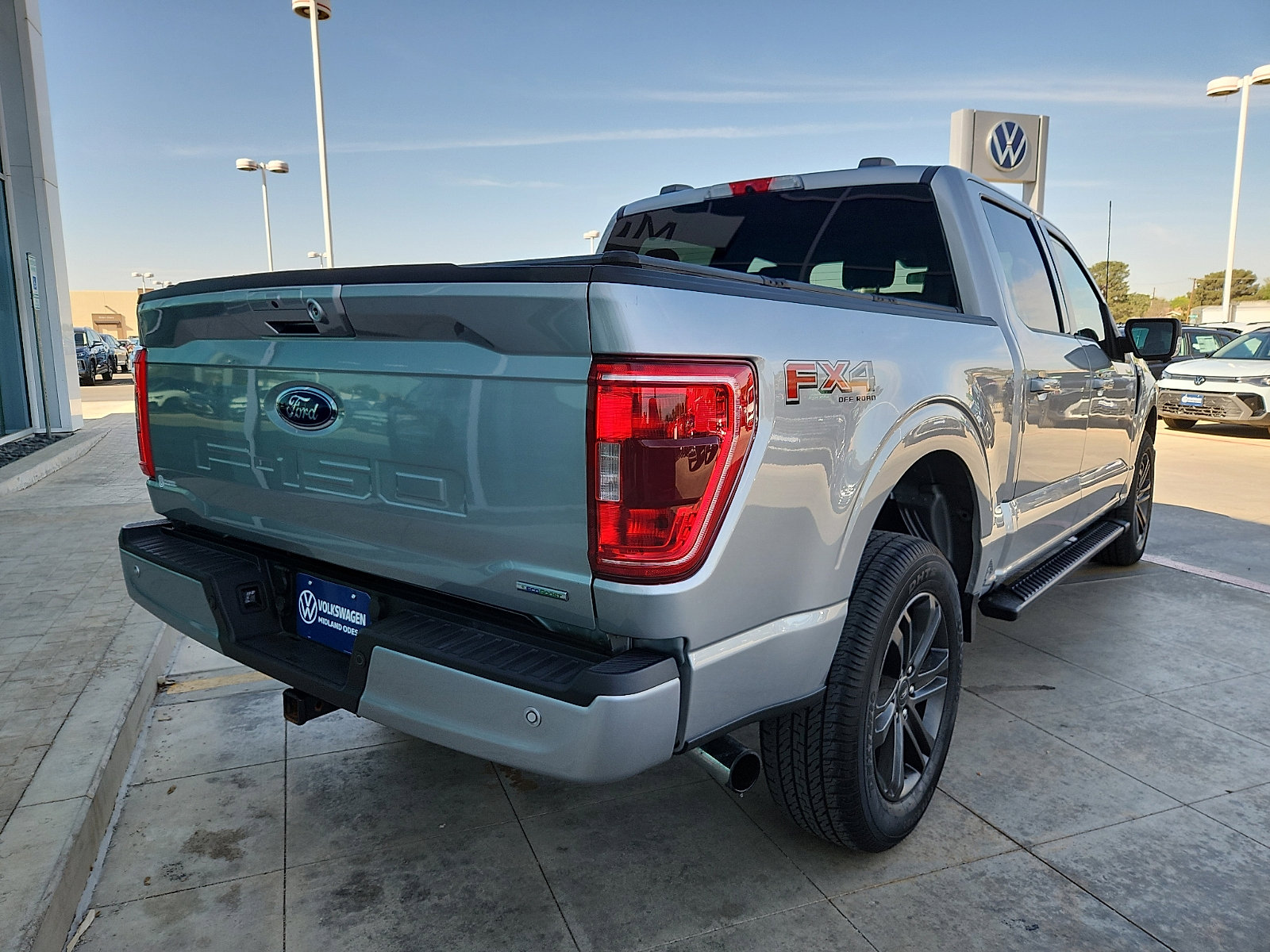 Used 2022 Ford F150 XLT w/ Equipment Group 302A High image 7