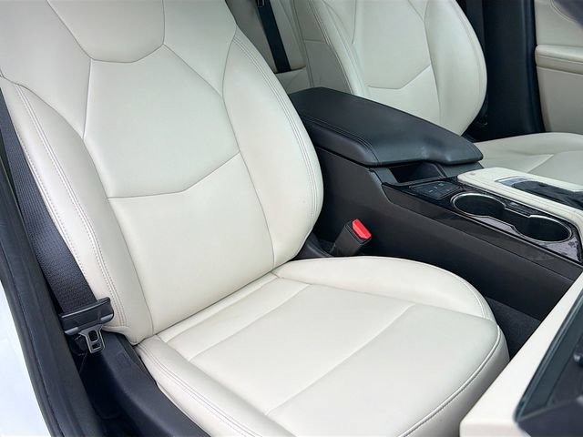 Used 2023 Cadillac CT4 Luxury w/ Sun And Sound Package RWD image 18