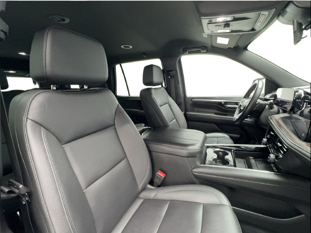 Used 2025 Chevrolet Tahoe LT RWD image 35
