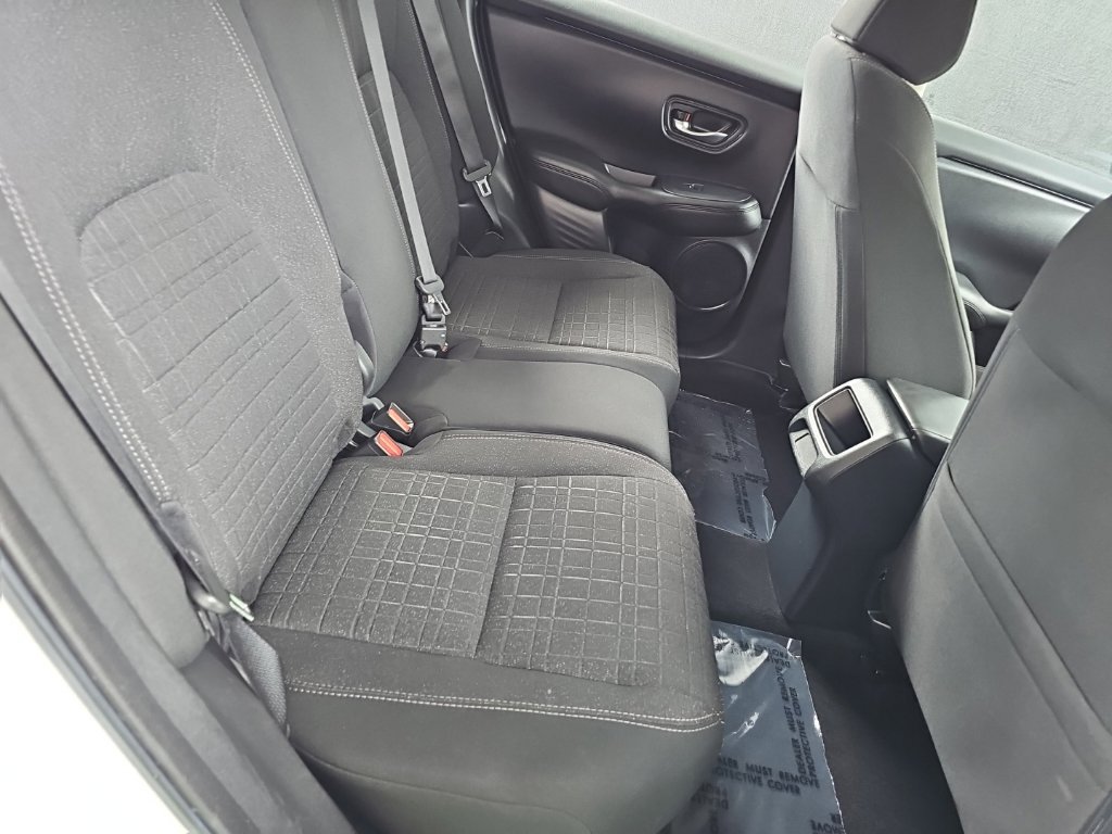 Used 2024 Honda HR-V LX image 39