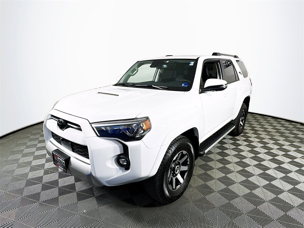 Used 2024 Toyota 4Runner TRD Off-Road Premium w/ Off Road Premium Plus Package image 3