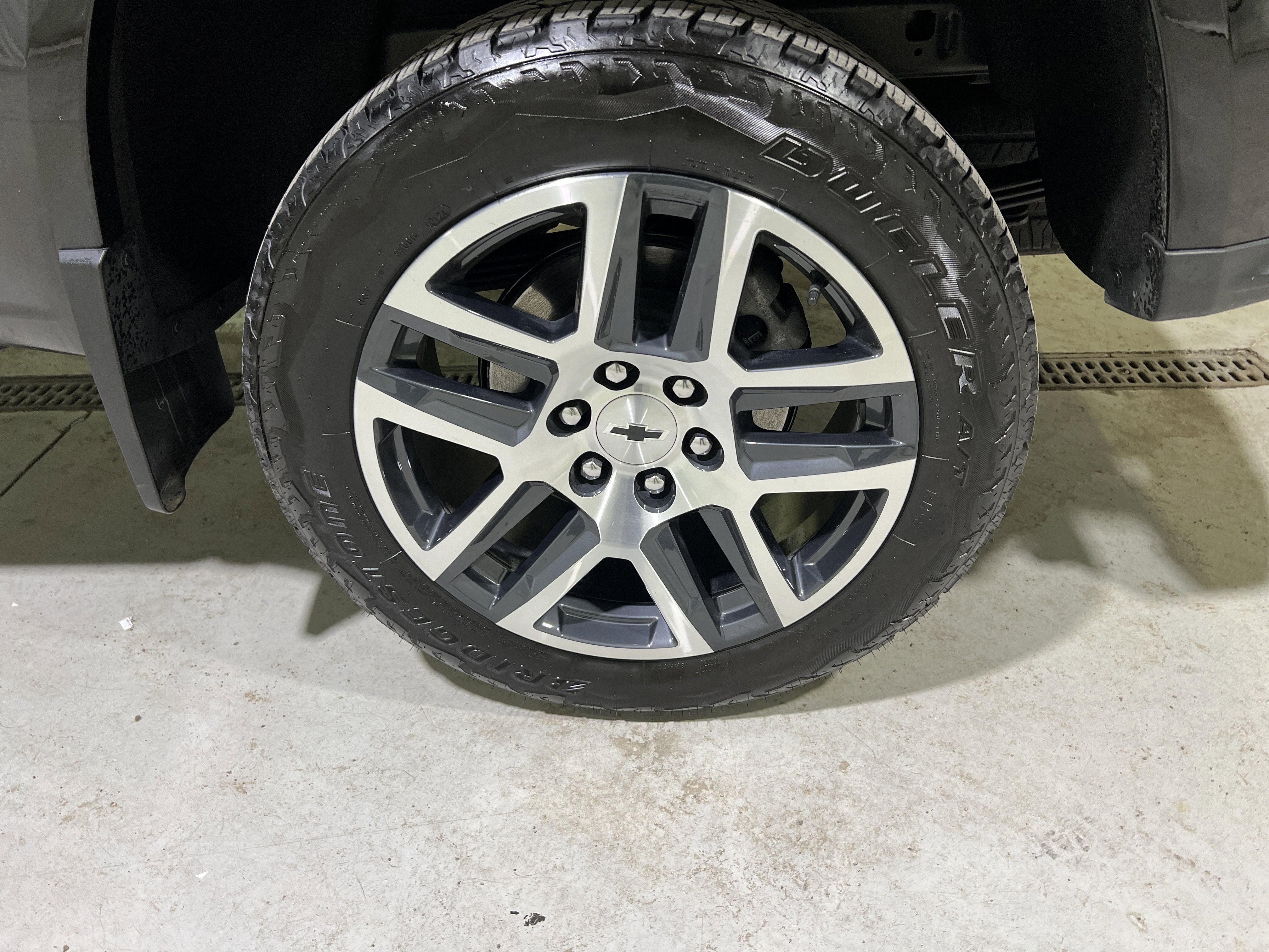 Used 2024 Chevrolet Colorado Z71 w/ Z71 Convenience Package 2 image 13