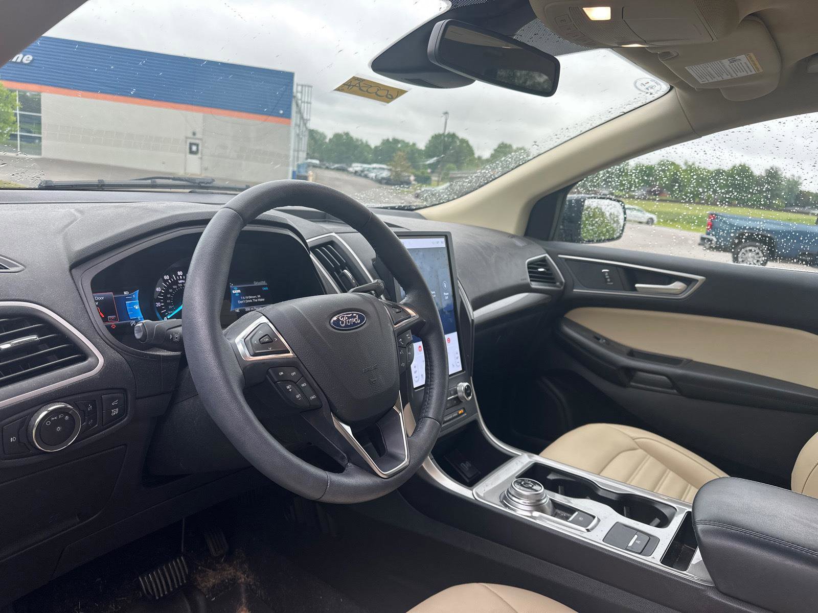 Used 2024 Ford Edge SEL w/ Convenience Package AWD/4WD image 16