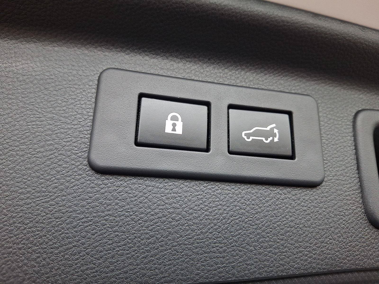 Used 2023 Subaru Forester Premium AWD/4WD image 31