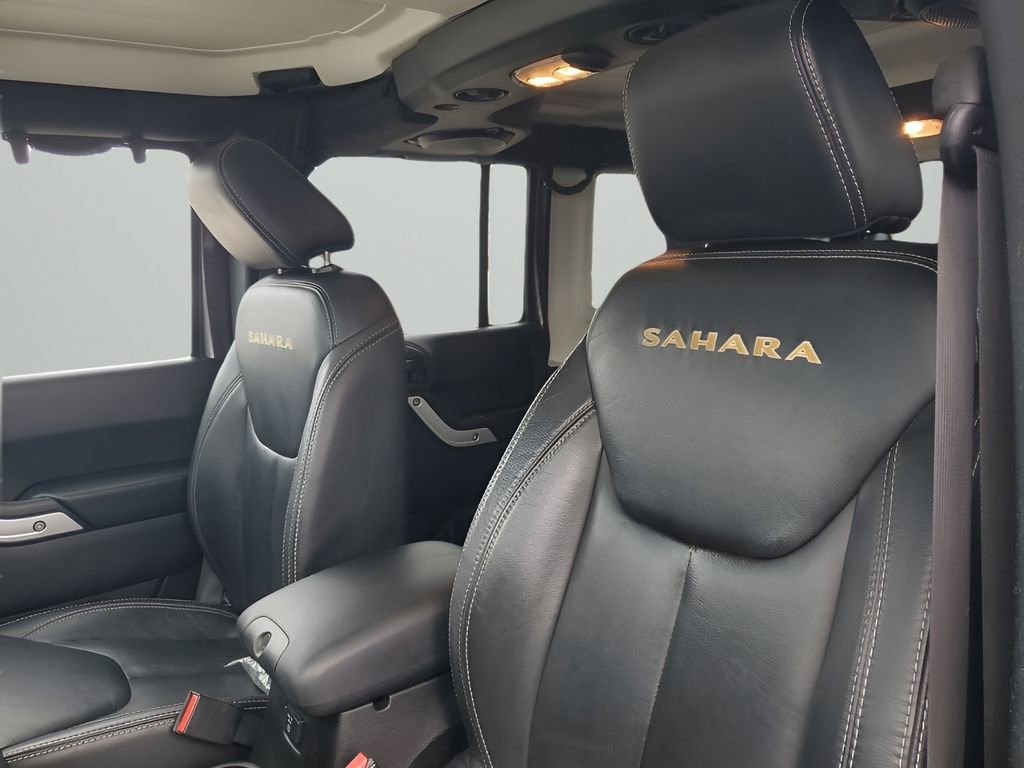 Used 2014 Jeep Wrangler Unlimited Sahara w/ Connectivity Group image 30