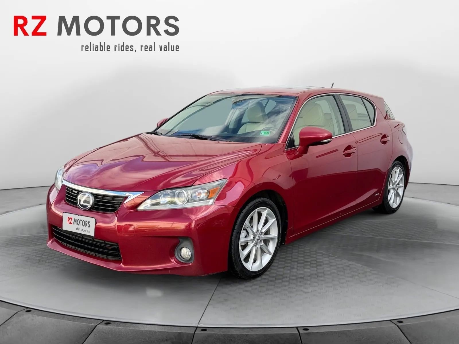 Used 2013 Lexus CT 200h image 1