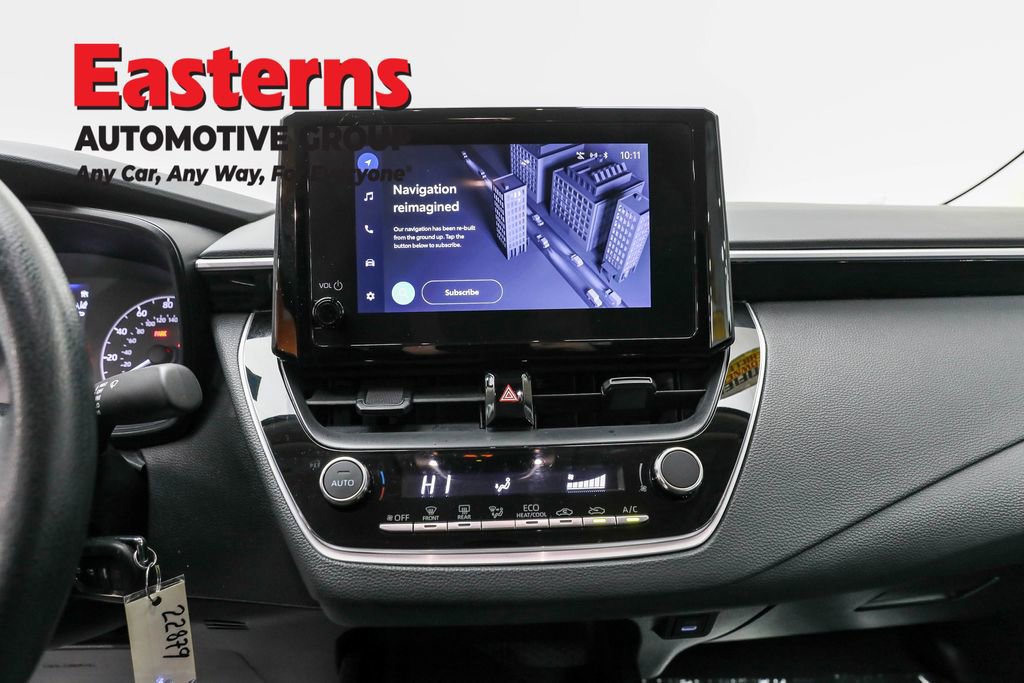 Used 2025 Toyota Corolla LE image 12