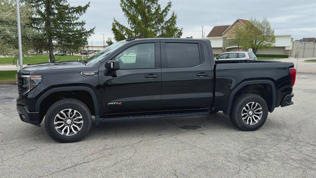 Used 2023 GMC Sierra 1500 AT4 w/ AT4 Premium Package AWD/4WD image 5
