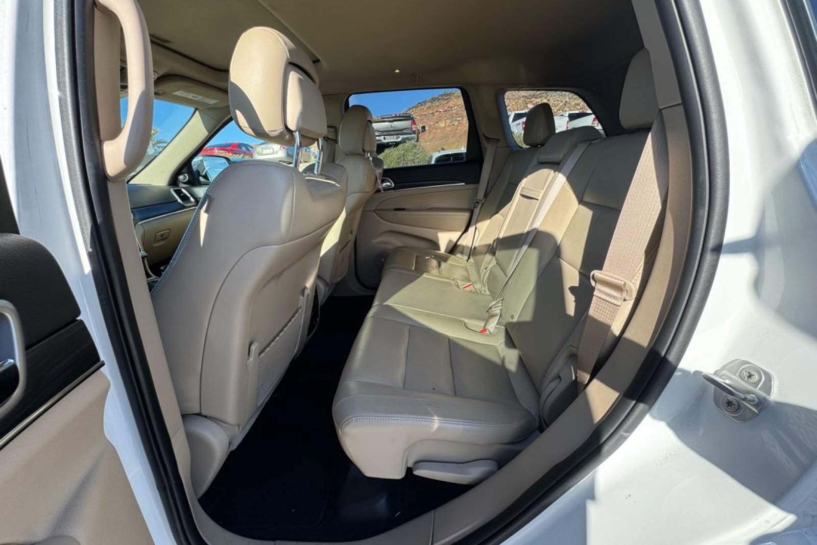 Used 2020 Jeep Grand Cherokee Limited w/ Trailer Tow Group IV image 10
